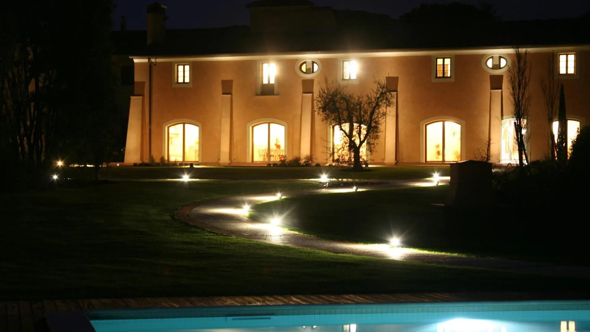 Le Colombaie Country Resort Ponsacco 0*,