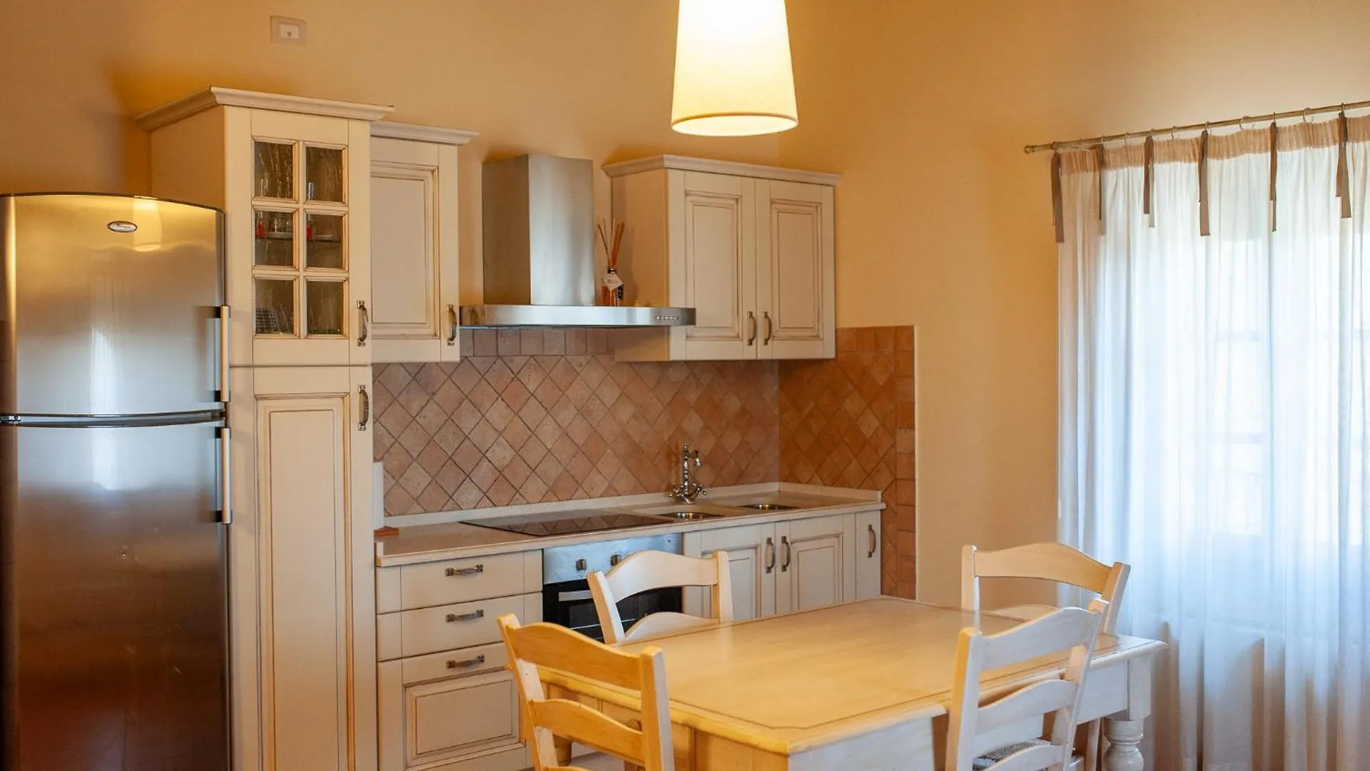 فندق مبيت وإفطار بونساكو Le Colombaie Country Resort