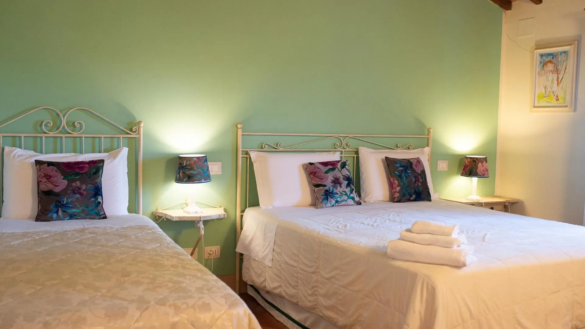 Le Colombaie Country Resort Ponsacco Bed & Breakfast