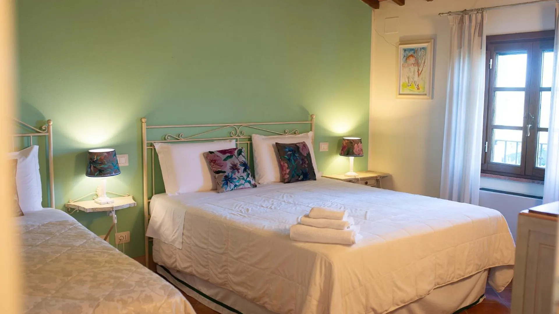 Bed & Breakfast Le Colombaie Country Resort Ponsacco Italy