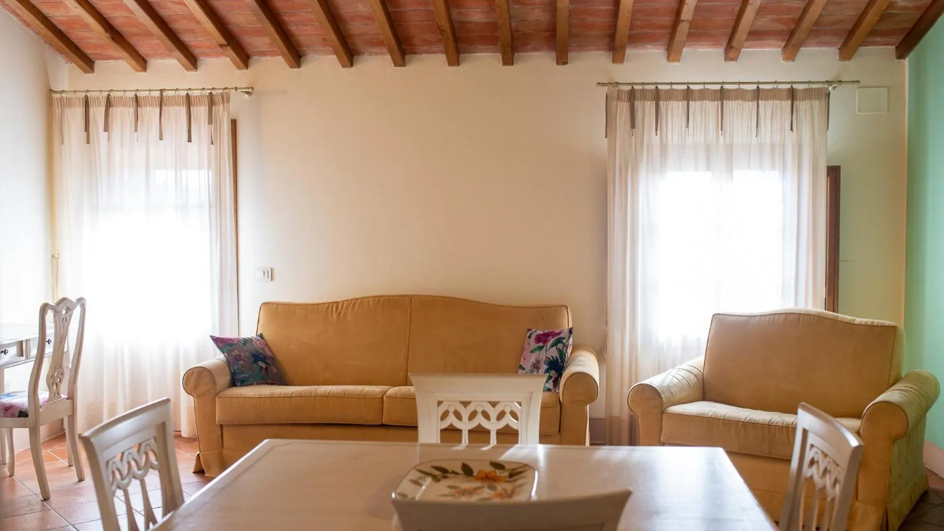 Le Colombaie Country Resort Ponsacco Bed & Breakfast