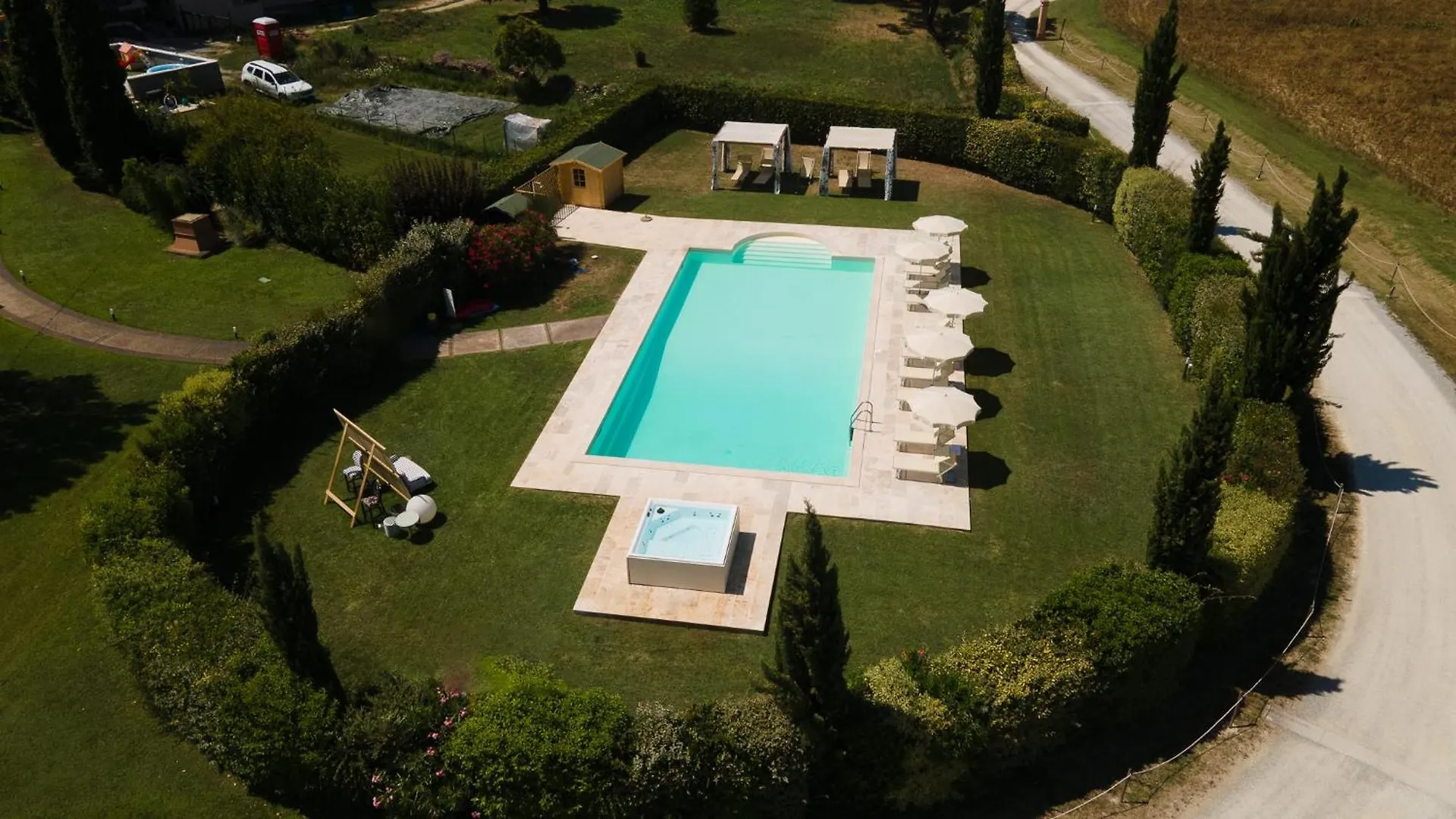 Le Colombaie Country Resort Ponsacco Bed & Breakfast